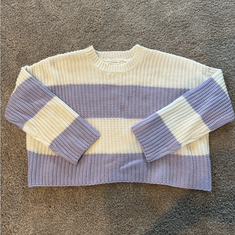 Cropped sweater